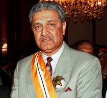 National Heroes of Pakistan 17 National Heroes of Pakistan Dr. Abdul Qadeer Khan