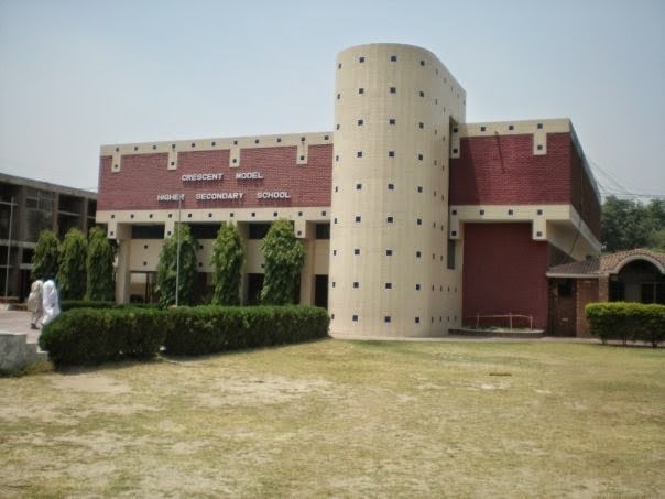 Crescent Model Higher Secondary School Lahore Contact Number, Fees